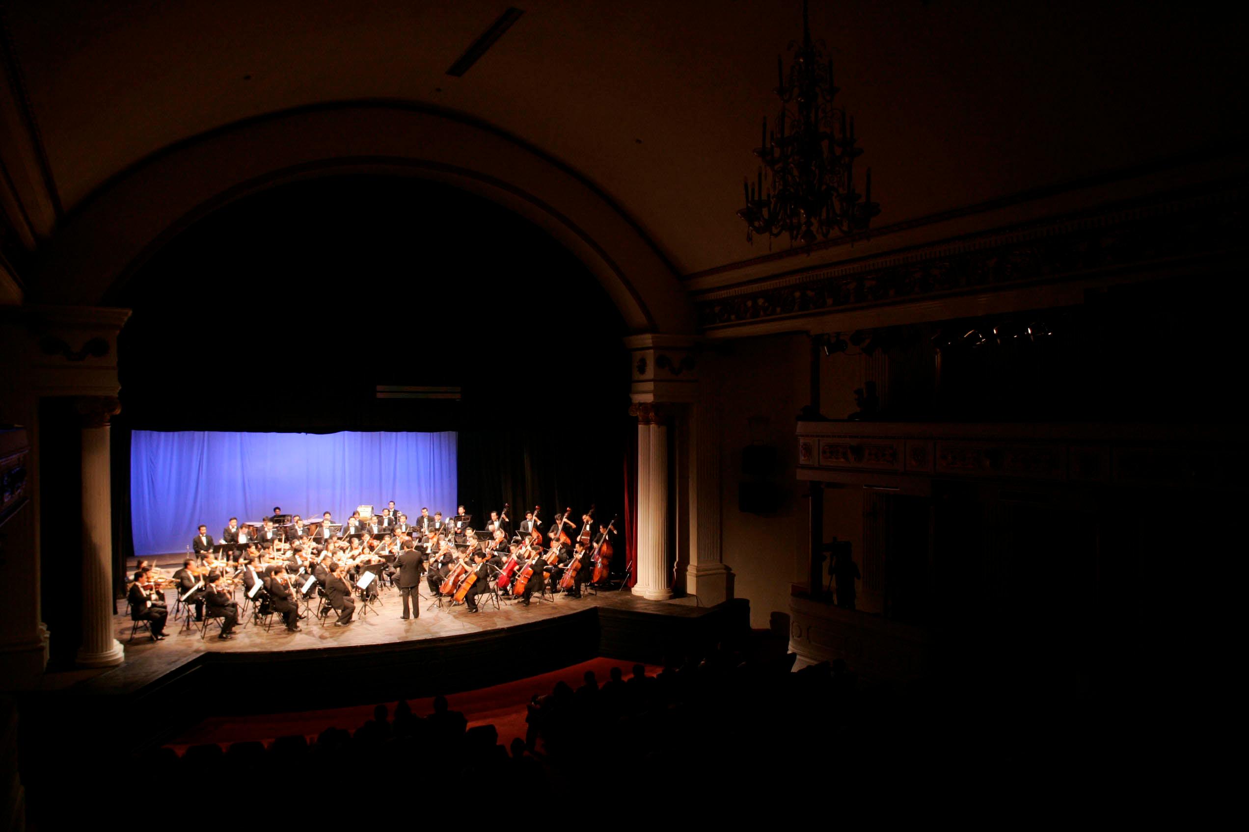 HUT JAKARTA KE 477 - 2004 GEDUNG KESENIAN JAKARTA