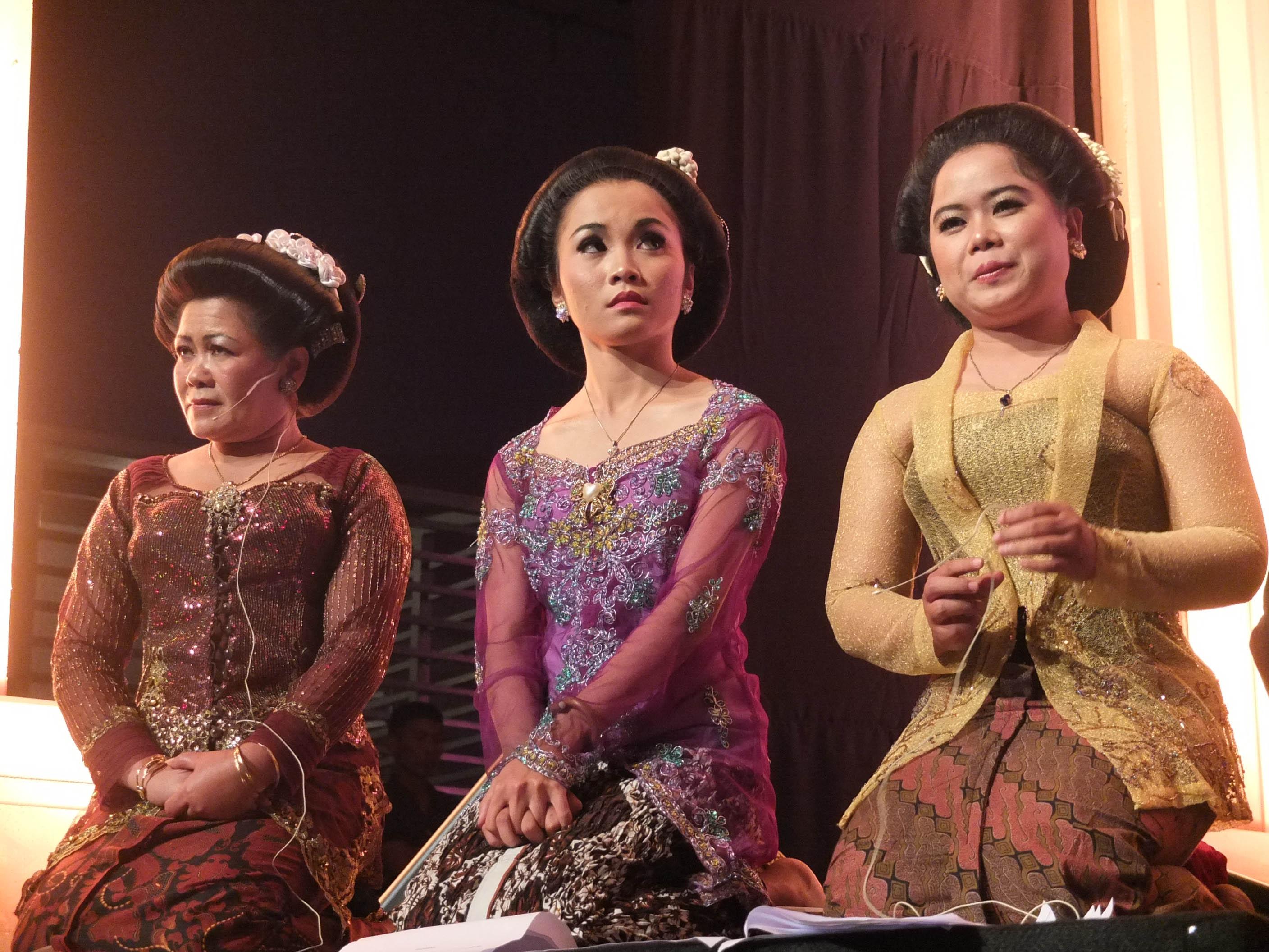 MAKUTHARAMA WAYANG IN SYMPHONY 2012 - TEATER JAKARTA TIM